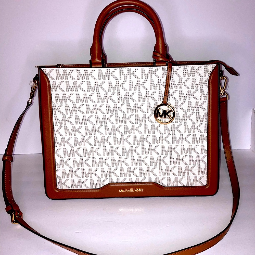 MICHAEL KORS Jessie Vanilla Large MK Leather  Crossbody Tote